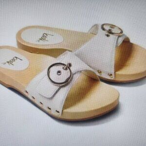Anthropologie Beek Woodstar Slide Clogs. Leather. Cream/Off white. NWT. Size 9